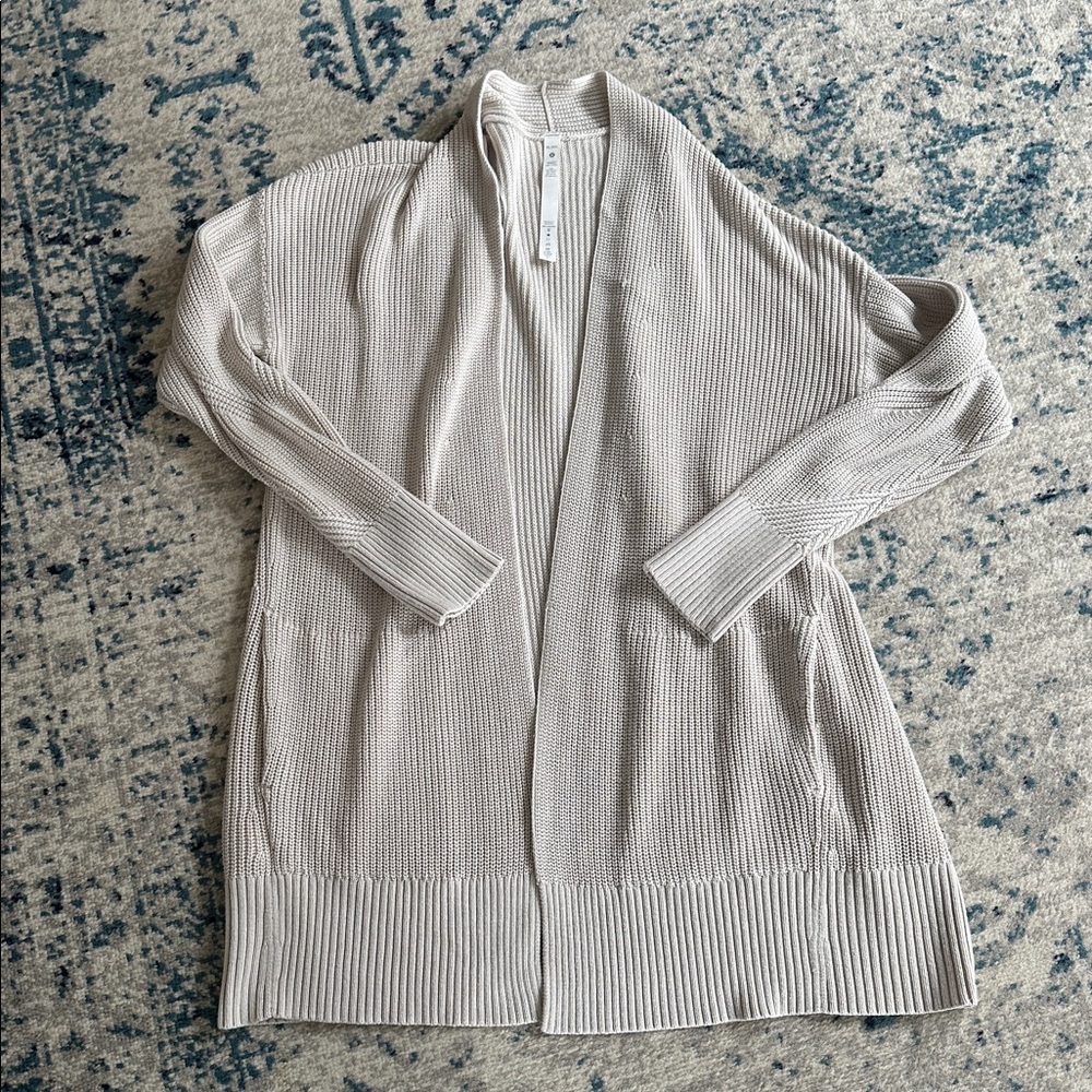 Lululemon Cashlu sweater wrap